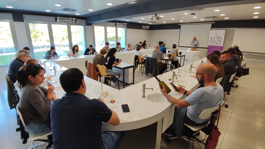 Grandes Ecovinos de Oro presentados ante la Asociacin de Sumilleres de La Rioja